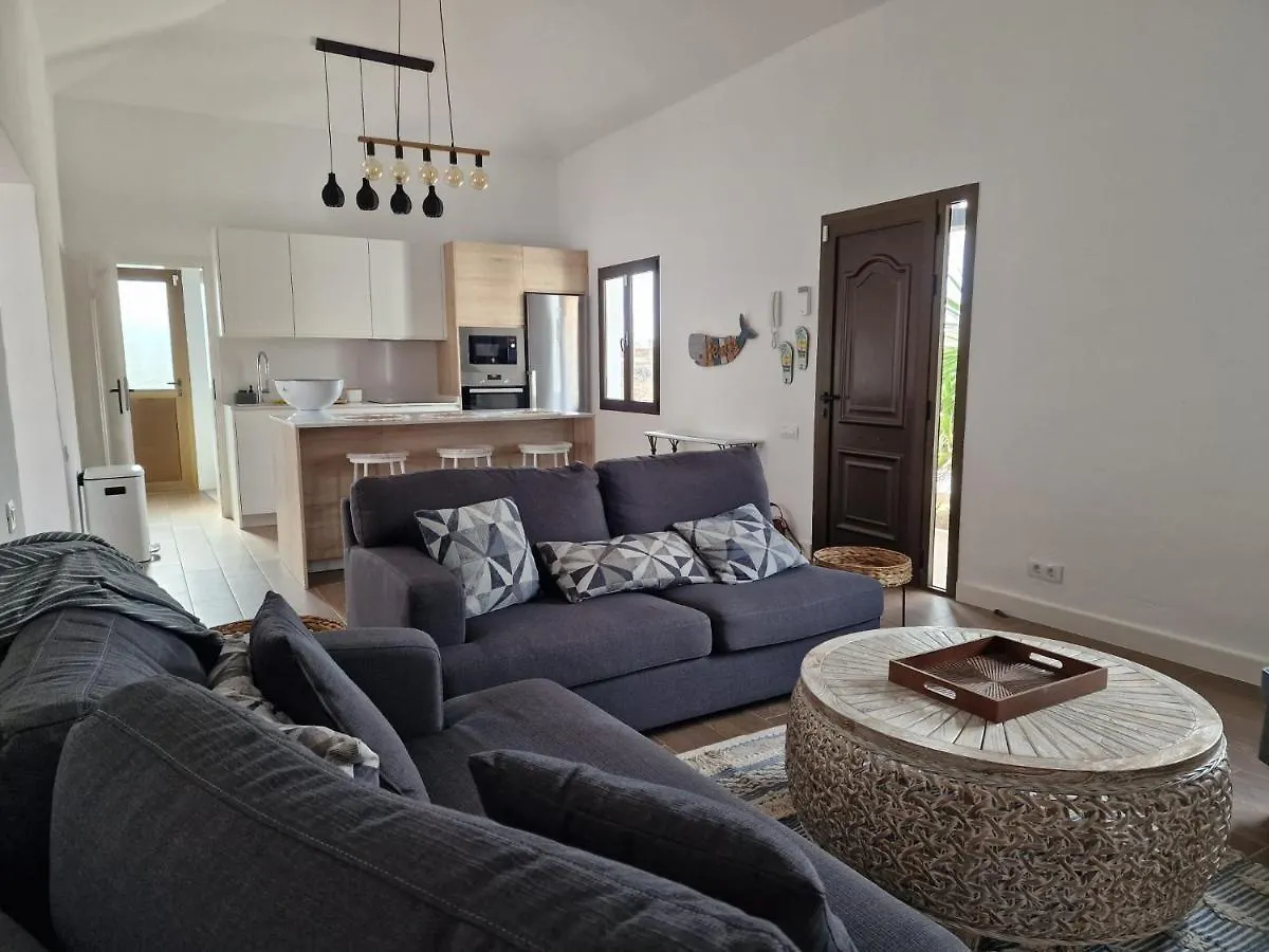 Casa Cecilia Vila La Oliva 0*,